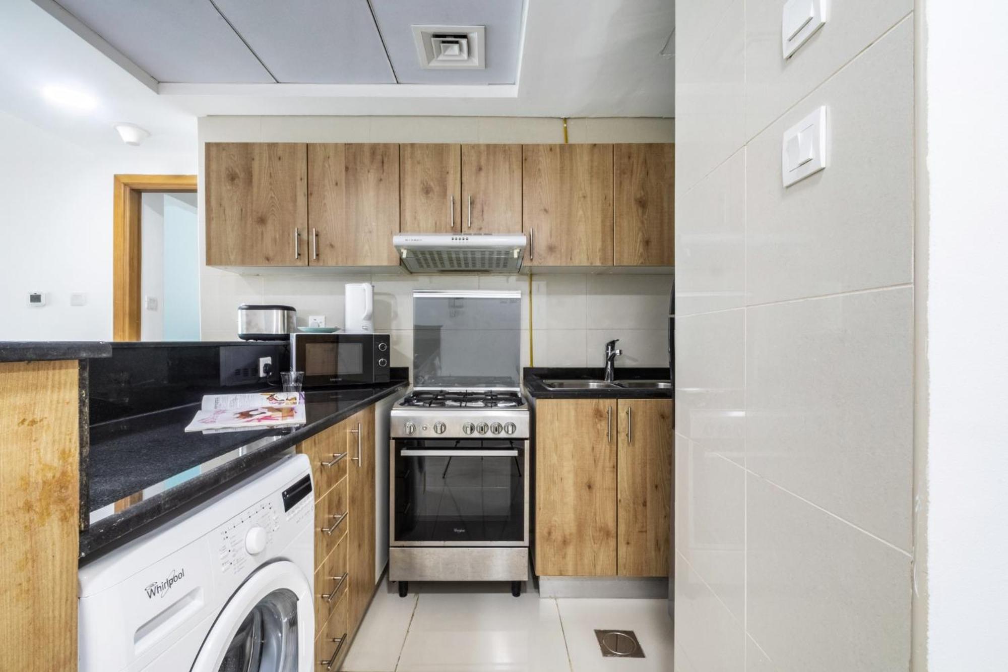 Shoresinn - Stunning 1br With Marina View Apartment *